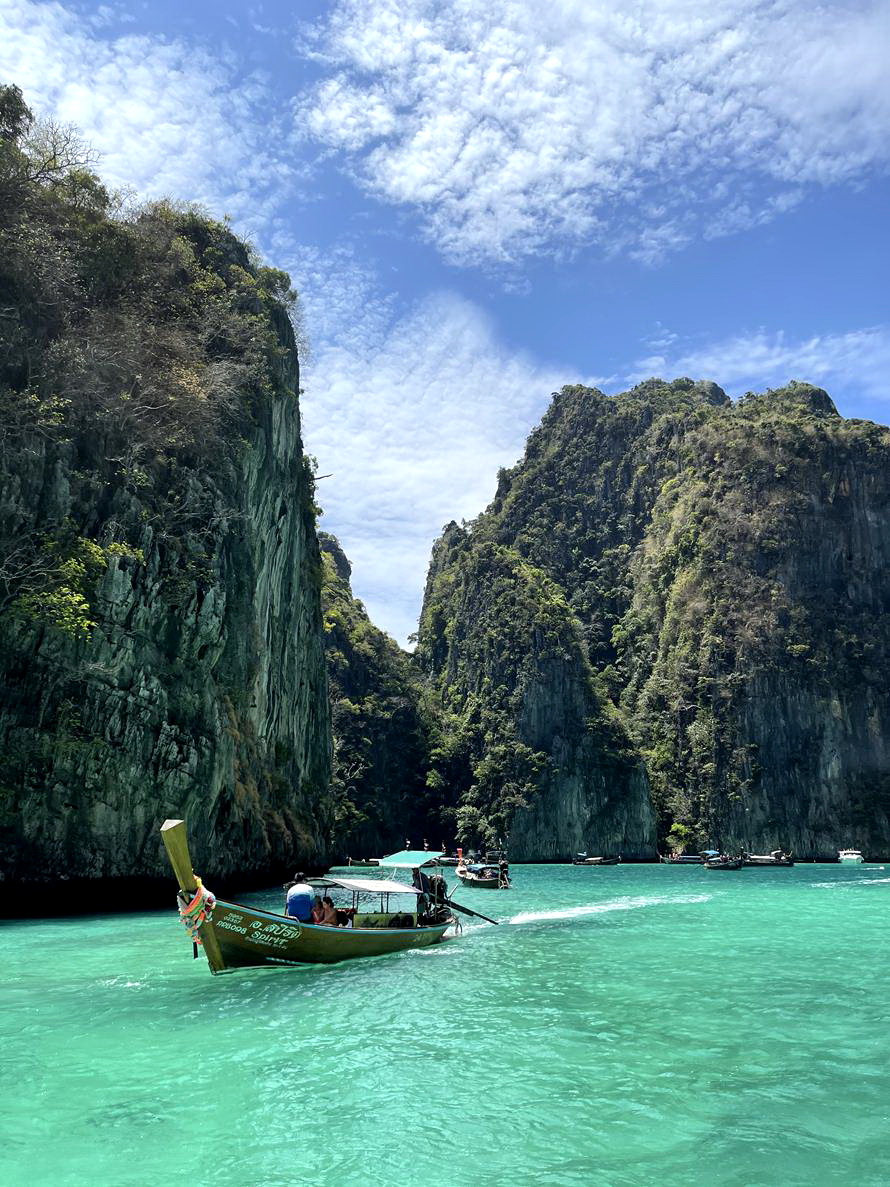 explore phi phi may bay